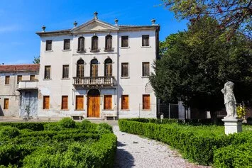 Villa Levi Morenos, Mira, 5